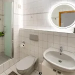 Rita - Atemberaubende Wasserfaelle Im Schwarzwald Apartman *